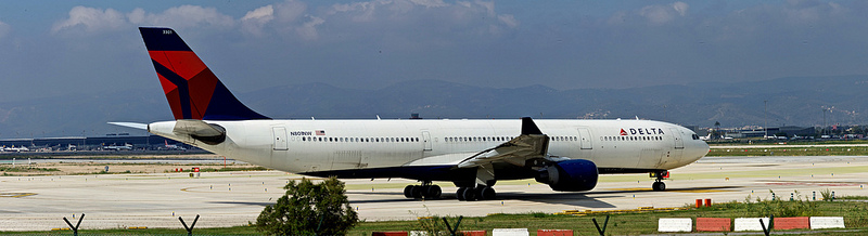 8077103675 fa3e473c8d c 1 - 2012 Octubre 06 sábado... Sesión Spotting Aeropot Barcelona-El Prat