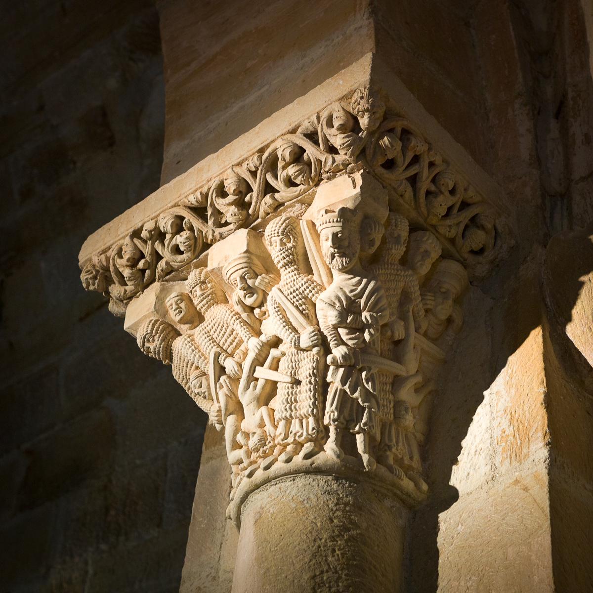 20150802 123017 M9P 1 - Capitel de los Santos Inocentes (Ermita de Santa Cecilia, Aguilar de Campoo)