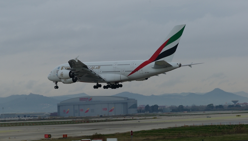 Spotting... Airbus A380 Emirates en Bcn-El Prat